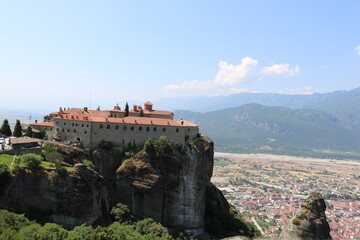 Fototapeta na wymiar Monastery in the mountains, Meteora, Greece