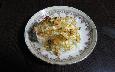 a beautiful ice cream dish