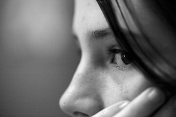 le visage d'une jeune fille