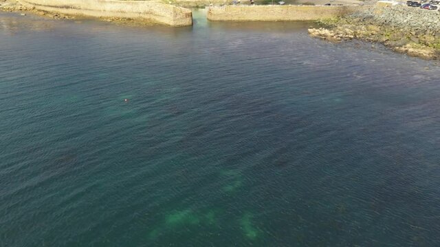 Mousehole, Cornwall, UK. Conditions: Sunny summer day. Motion: Foorwards reveal