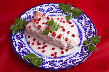 chile en nogada . mexican food