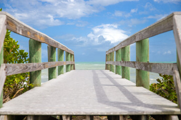 Fototapeta premium walkway to the beach
