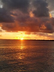 Obraz premium sunset over the sea