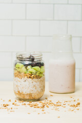 Oat with yogurt, kiwi and blueberries a healthy snack