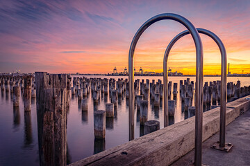 Fototapeta premium Historic Princes pier at sunset, Port Melbourne, Australia