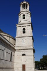 Fototapeta na wymiar Kirchturm der Basilica San Paolo fuori le Mura in Rom, Italien