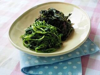 한국의 음식 시금치와 비름나눌
