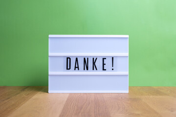 Lightbox mit dem Wort 