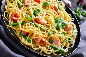 Easy garlic italian pasta with green bean and fish