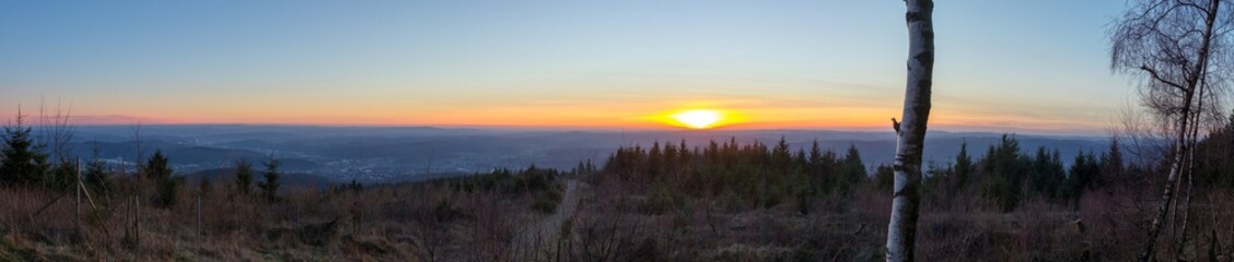 Obraz premium Sonnenuntergangspanorama Kindelsberg