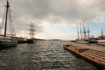 Fototapeta na wymiar Norway. Oslo. Ships at the pier in Oslo. September 18, 2018