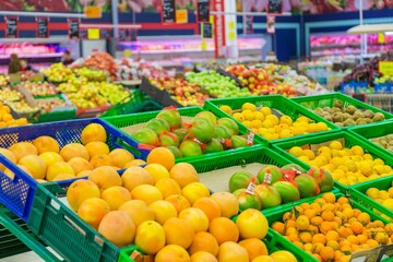 Fototapeta na wymiar Many fresh fruits in a Supermarket