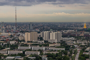 Naklejka premium Bangkok, Thailand - Jul 25, 2020 : City view of Bangkok before the sunset creates energetic feeling to get ready for the day waiting ahead. Selective focus.
