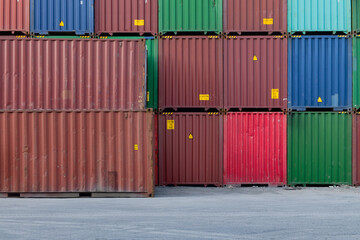 Containers for cargo freight on logistic