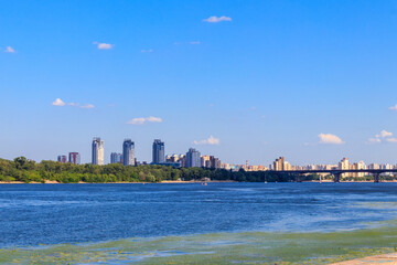 Naklejka premium View of Paton bridge and the Dnieper river in Kiev, Ukraine