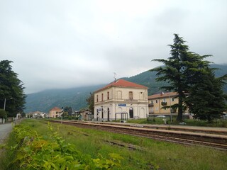 Fototapeta na wymiar houses in the village - Borgofranco train station Italy