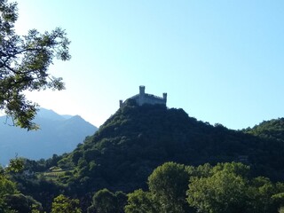 Obraz premium castle on the hill