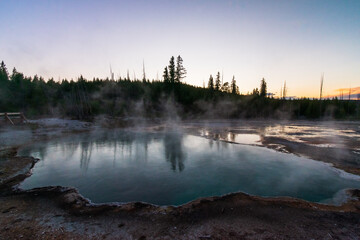 Fototapeta premium West Thumb Geyser Basin, Yellowstone National Park