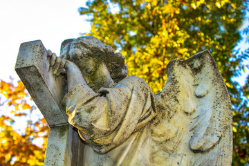 grave angel old tombstone statue