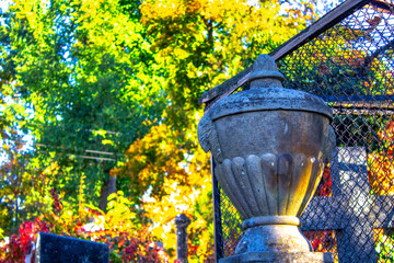 urn of ashes old tombstone nature