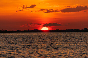 Fototapeta na wymiar Sunset over the lagoon in Cancun