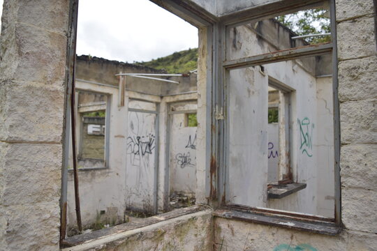 old abandoned building, Calera, Colombia