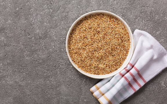 Sesame seeds are a healthy dietary ingredient. Oven-dried sesame seeds.