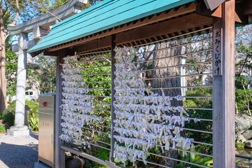 蕨市 和楽備神社 おみくじ結び所