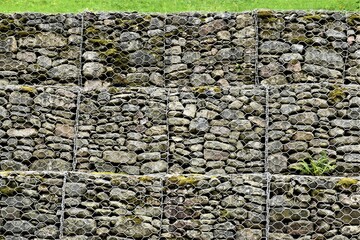 Siatka ,kamienny mur 