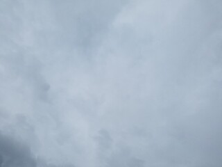 晴れ・青空（空色）・朝、昼・巻層雲（うす雲）・雲1割Clear, blue sky (sky...