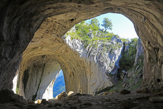 cueva interior o&ntilde;ate pa&iacute;s vasco aitzulo ojo 4M0A1571-as20