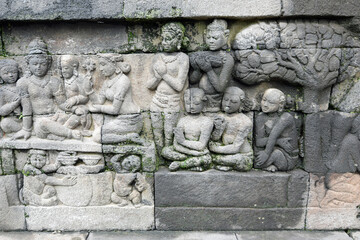 Relief am buddhistischen Borobudur-Tempel auf Java