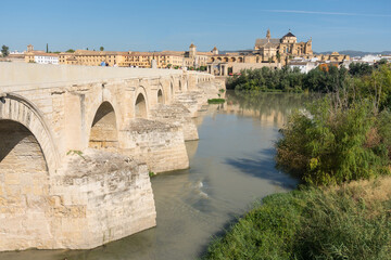 Naklejka na ściany i meble Cordoba and the roman bridge