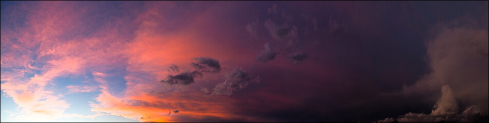 Fototapeta premium Panoramic view of the storm