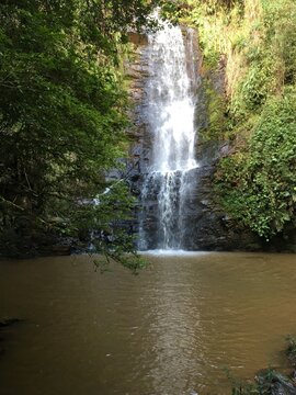 Cachoeira em brotas durante o ver&atilde;o