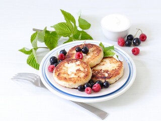 fresh fruit cake