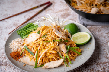 pan fried chicken pad thai with lime