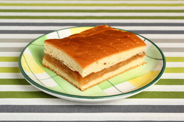 Apple Pie from Yeast Dough