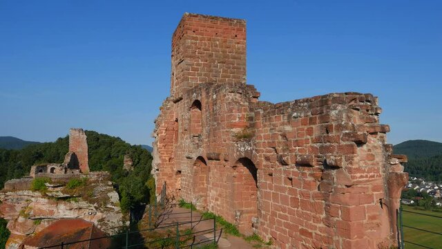 Altdahn Castle near Dahn, Dahner Felsenland (Dahn Rocky Landscape), Palatinate Forest, Rhineland-Palatinate, Germany
