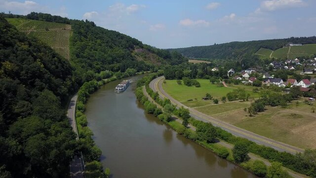 Excursion ship on the Saar River at Serrig, Rhineland-Palatinate, Germany