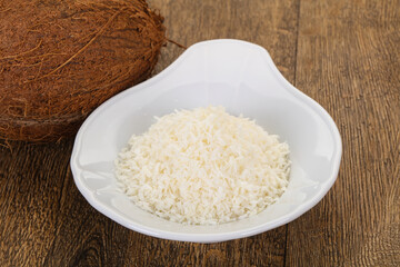 Coconut shredded chip with nut