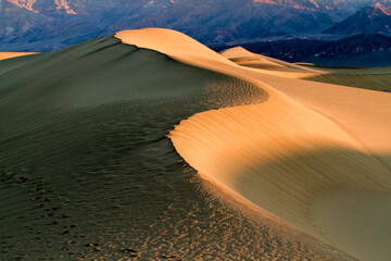 An early morning view of Mesquite Flat sand dunes near Stovepipe Wells in Death Valley National Park, California.