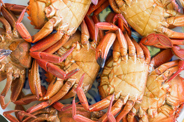 ready-to-eat cooked velvet crab tray