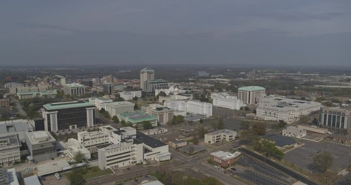 Montgomery Alabama Aerial v11 Flying up backwards with panning view of capital and downtown buildings on sunny day - DJI Inspire 2, X7, 6k - March 2020