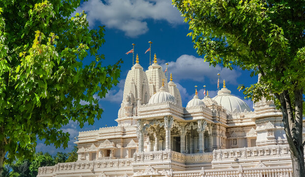 BAPS Shri Swaminarayan Mandir in Lilburn, Georgia