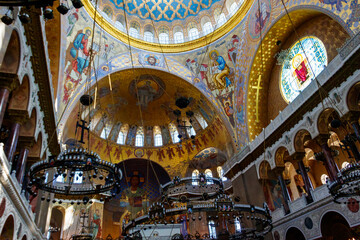 Fototapeta na wymiar Interior of the orthodox naval cathedral of St. Nicholas in Kronstadt, Russia
