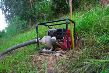 Centrifugal type water pump uses gasoline..