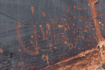 Petroglyph carvings in Utah 