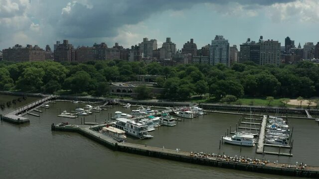 flying clockwise around 79th St. Boat Basin on west side of NYC