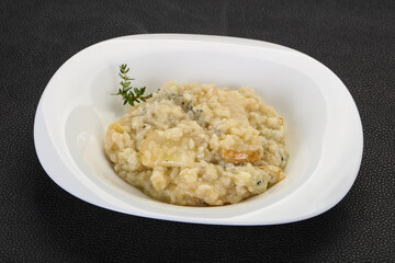 Risotto with pear and gorgonzola